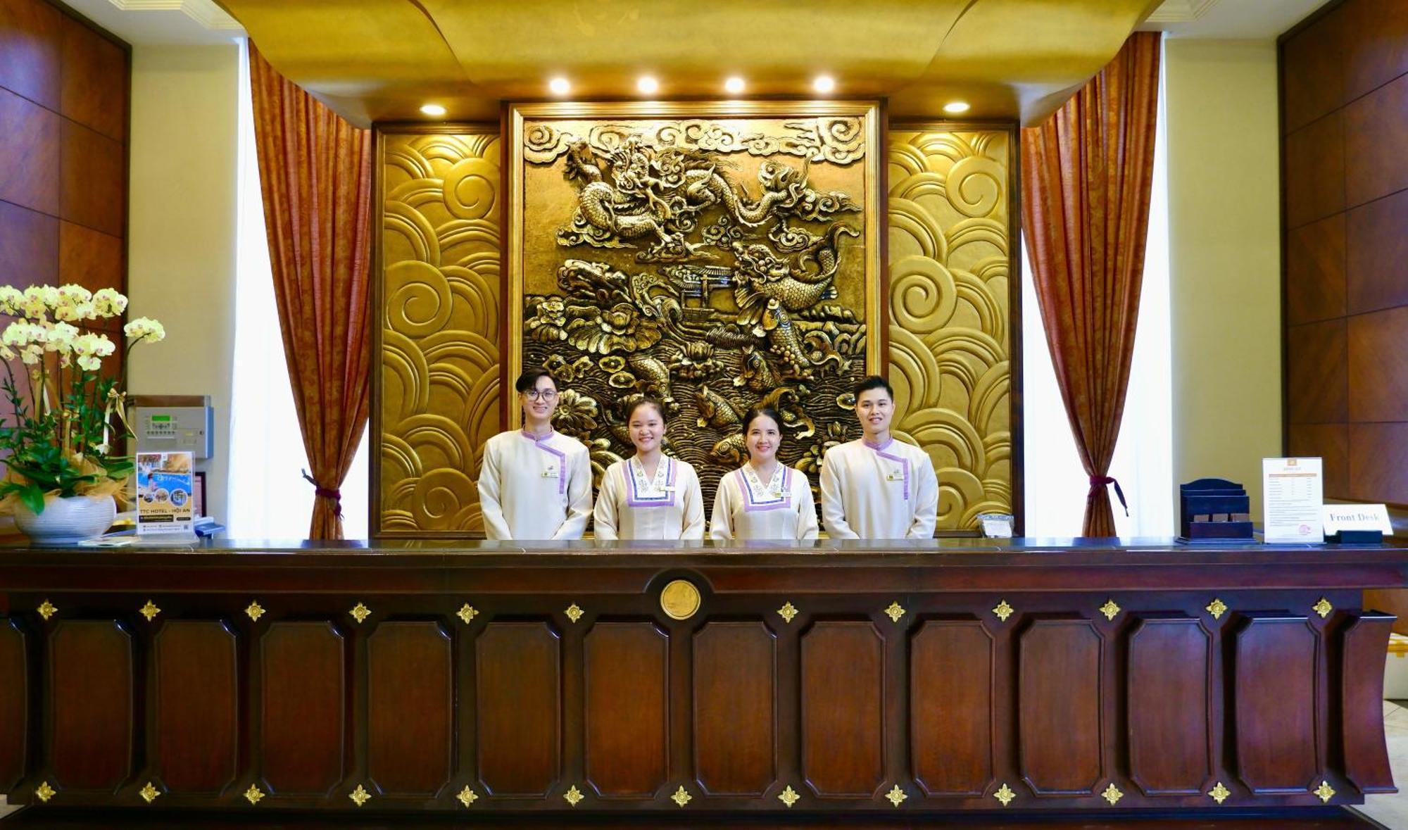Imperial Hotel Hue Exterior foto